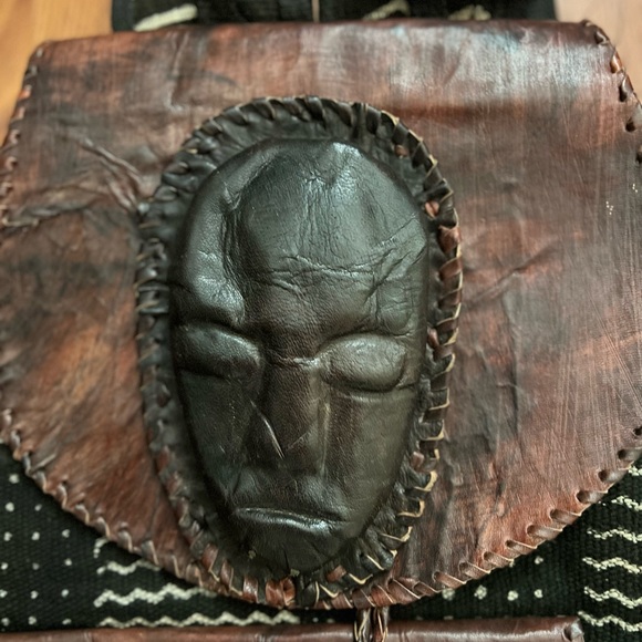 Backpack - Picture 3 of 7